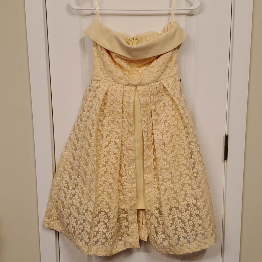 Petit Eva Mendes Light Yellow Flower Dress